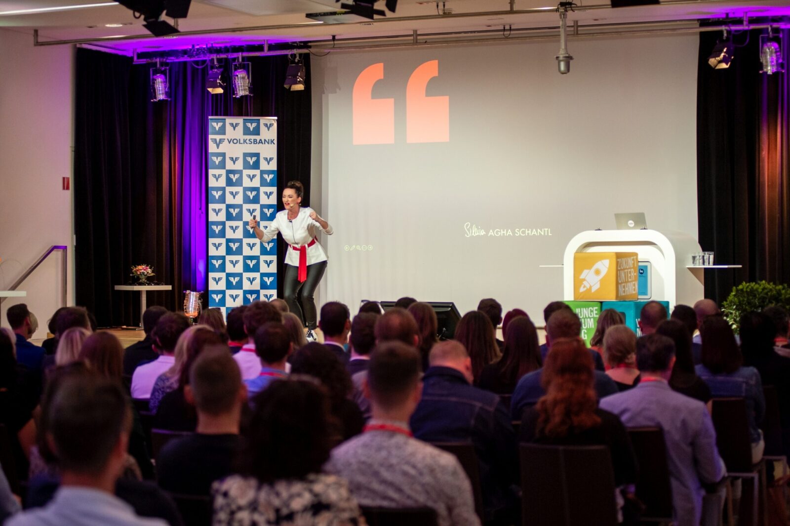 Silvia Agha Schantl als Keynote Speaker bei dem Jungunternehmertag 2025 in Krems
